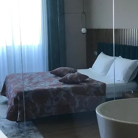 Coco Hotel *